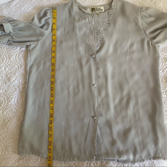 La Blouse Sheer Embroidered Gray Short Sleeve Top - Picture 8 of 10